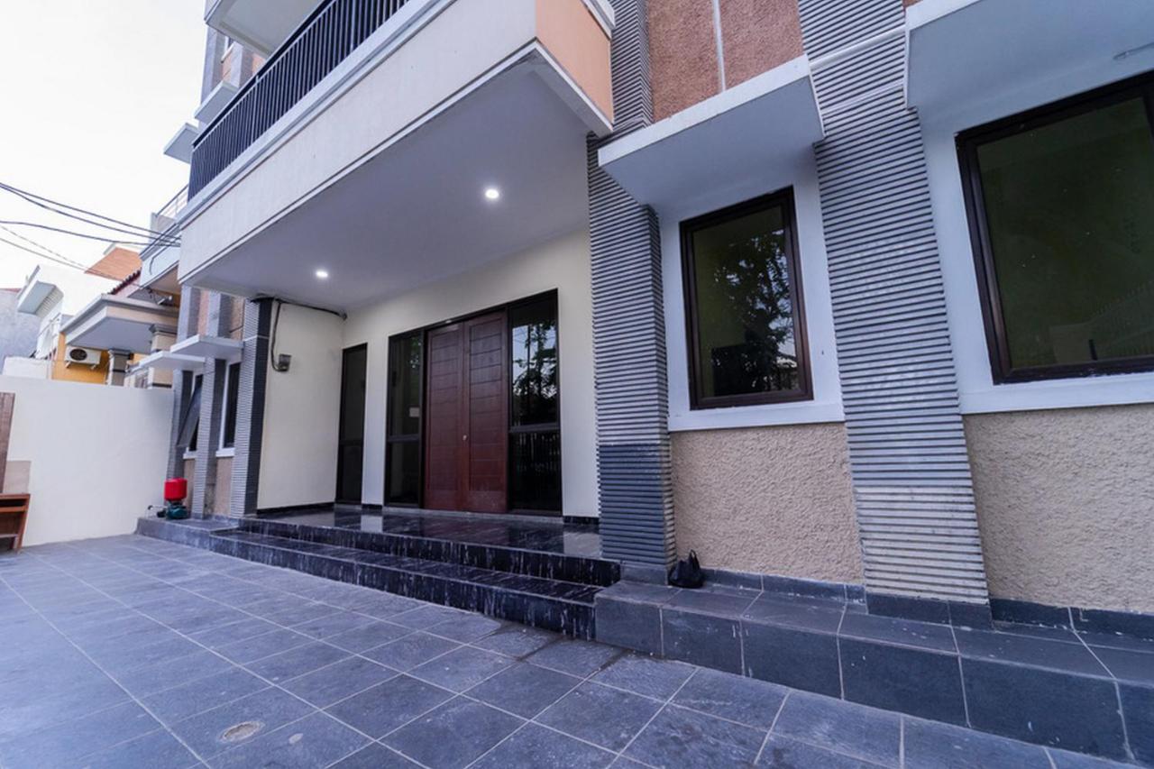 Koolkost Near Universitas Tarumanegara Jakarta Exterior foto